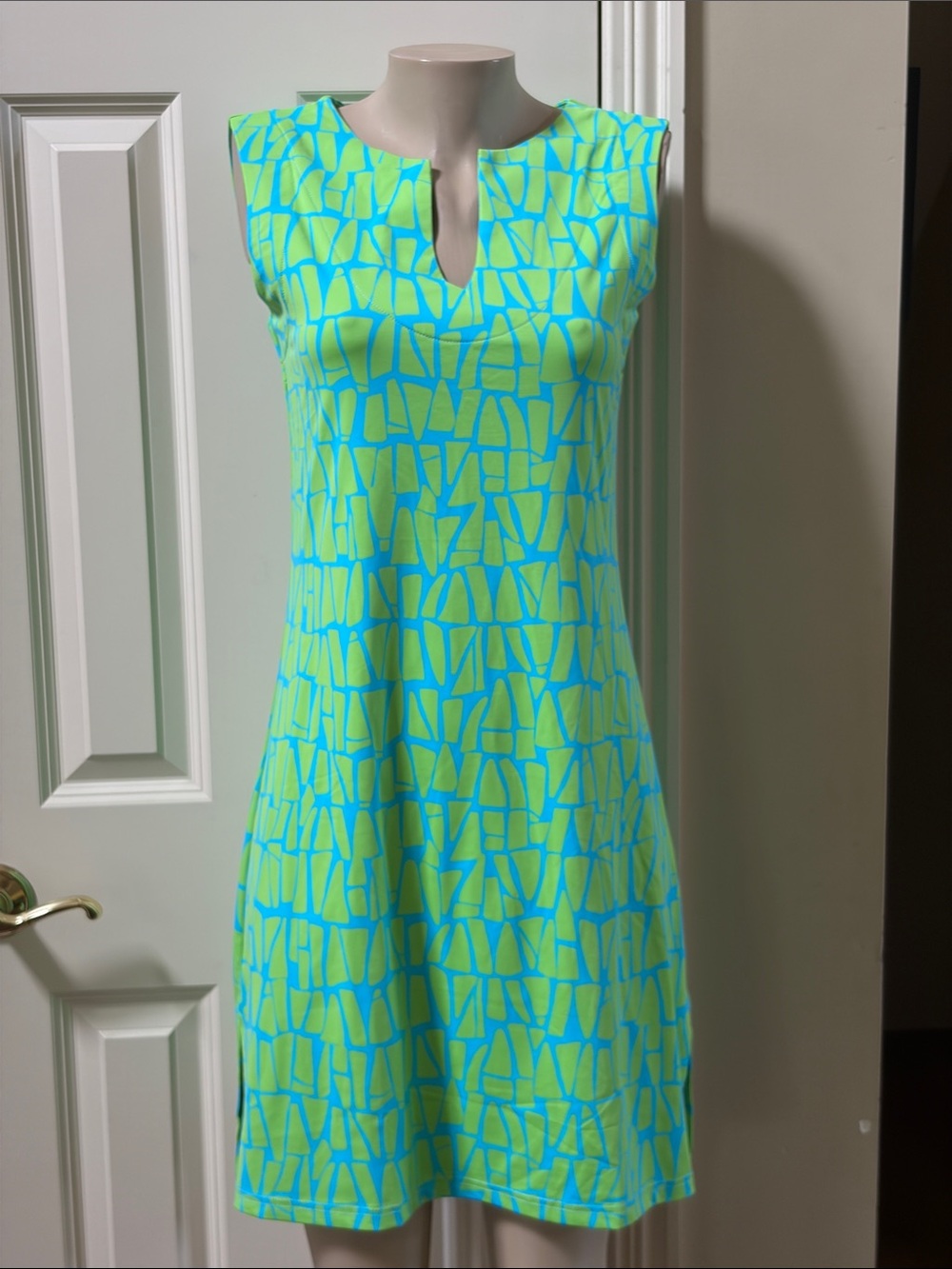 NWT Barbara Gerwit Neon Lime & Aqua Geometric Shift Dress, med